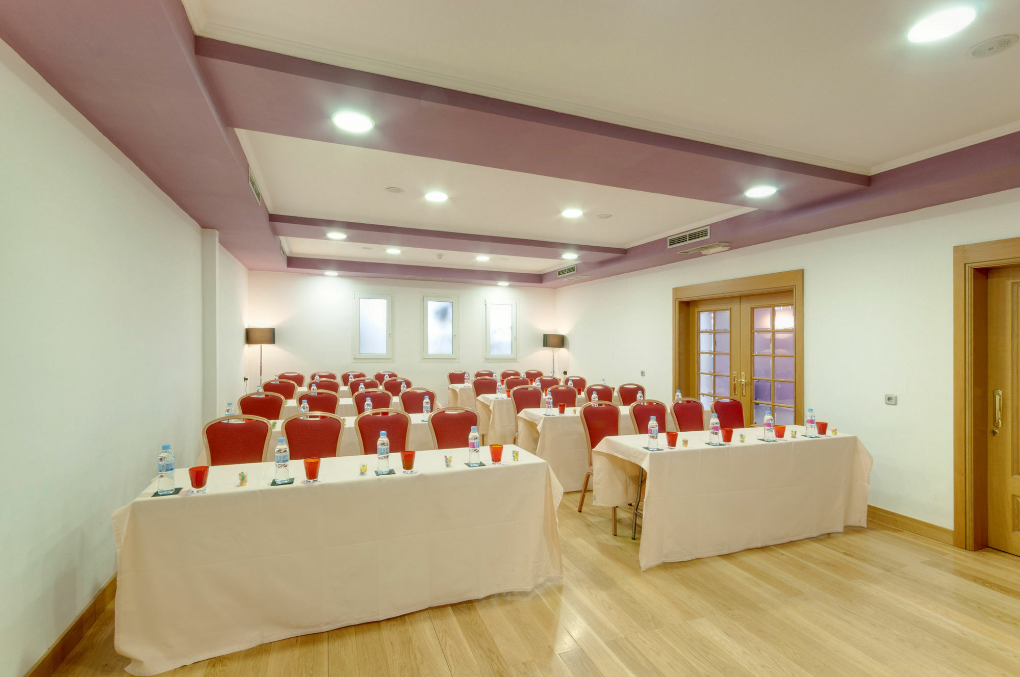 Gran Hotel Los Angeles Getafe Business photo